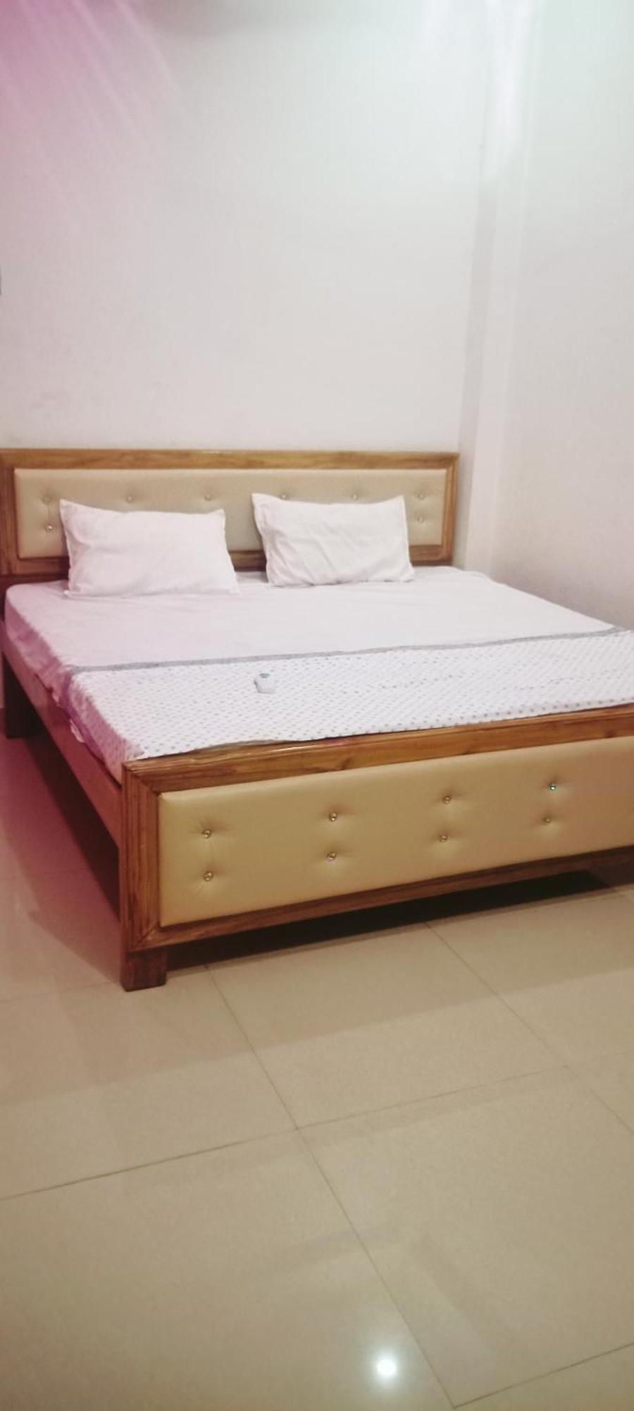 Hotel Maa Savitri Gest House Ayodhya Zewnętrze zdjęcie
